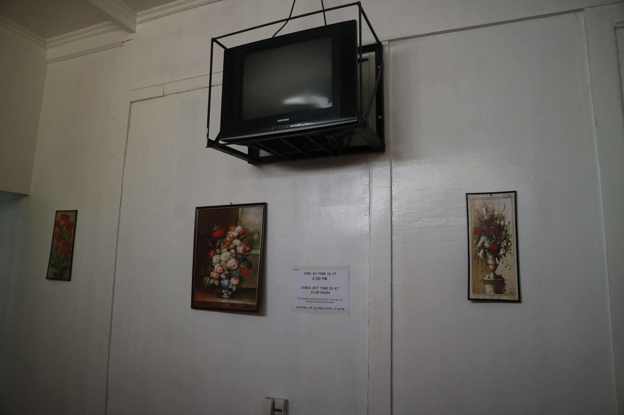 Newport Oak Pension Inn Tagbilaran City Bagian luar foto